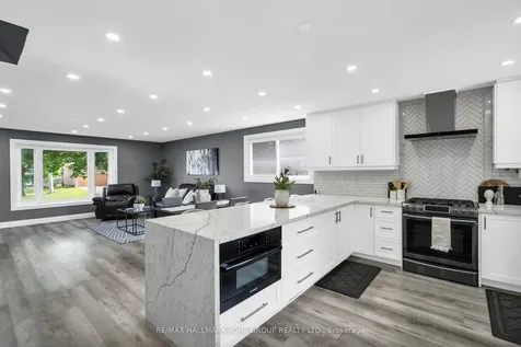 103 Wood Crescent Bradford West Gwillimbury ON L3Z 2G4