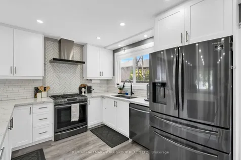 103 Wood Crescent Bradford West Gwillimbury ON L3Z 2G4