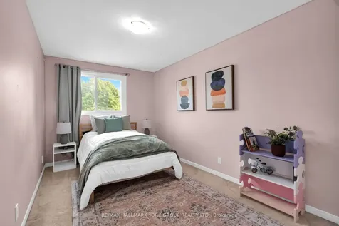 103 Wood Crescent Bradford West Gwillimbury ON L3Z 2G4