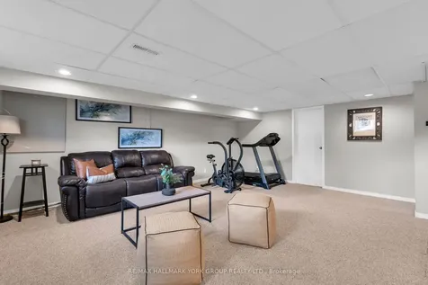 103 Wood Crescent Bradford West Gwillimbury ON L3Z 2G4