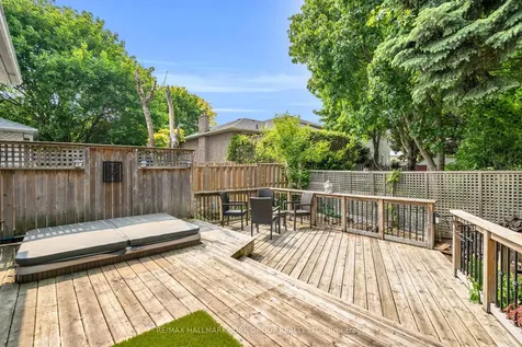 103 Wood Crescent Bradford West Gwillimbury ON L3Z 2G4