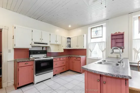 4 Thomas Street Adjala-tosorontio ON L0M 1K0