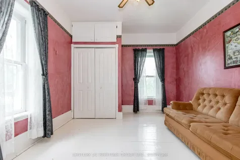 4 Thomas Street Adjala-tosorontio ON L0M 1K0