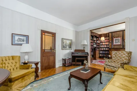 4 Thomas Street Adjala-tosorontio ON L0M 1K0