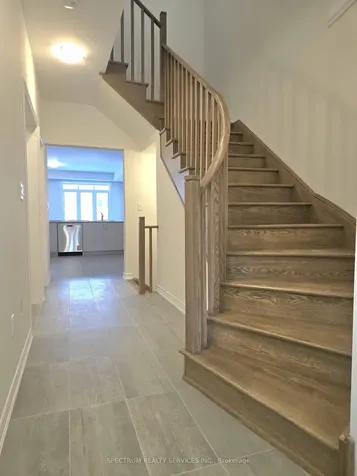 19 Inverness Way Bradford West Gwillimbury ON L3Z 0W4