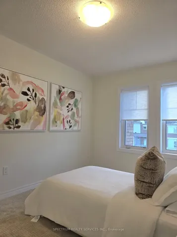 19 Inverness Way Bradford West Gwillimbury ON L3Z 0W4