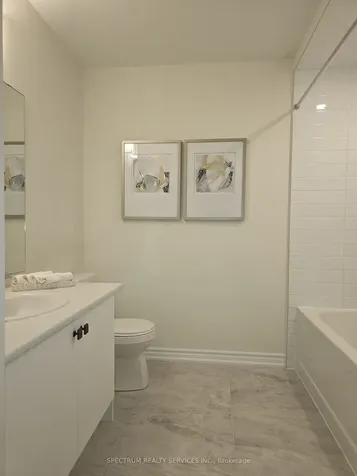 19 Inverness Way Bradford West Gwillimbury ON L3Z 0W4