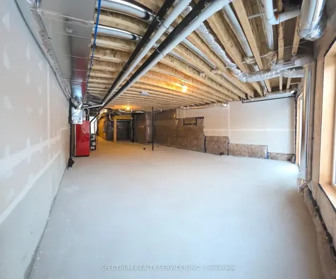 19 Inverness Way Bradford West Gwillimbury ON L3Z 0W4