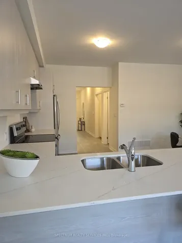 19 Inverness Way Bradford West Gwillimbury ON L3Z 0W4