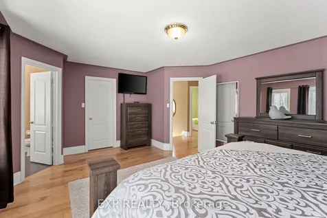 14 Weir Street Bradford West Gwillimbury ON L3Z 0K6