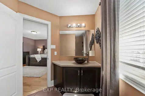 14 Weir Street Bradford West Gwillimbury ON L3Z 0K6