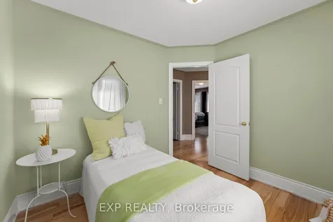 14 Weir Street Bradford West Gwillimbury ON L3Z 0K6