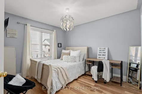 14 Weir Street Bradford West Gwillimbury ON L3Z 0K6