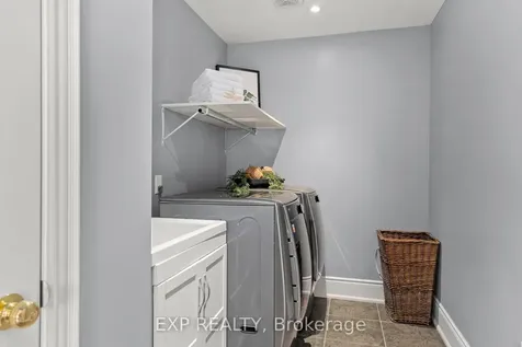 14 Weir Street Bradford West Gwillimbury ON L3Z 0K6