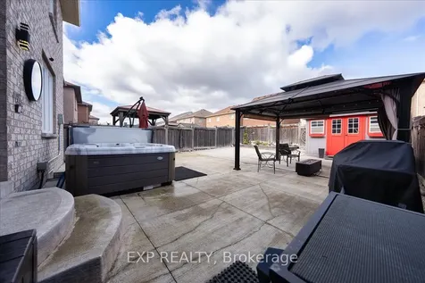 14 Weir Street Bradford West Gwillimbury ON L3Z 0K6