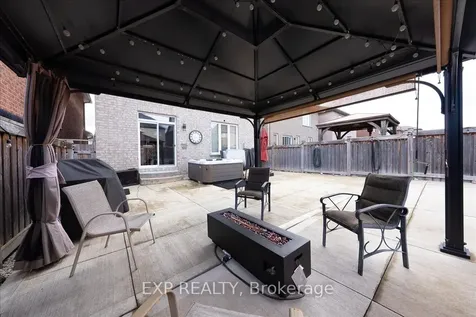 14 Weir Street Bradford West Gwillimbury ON L3Z 0K6