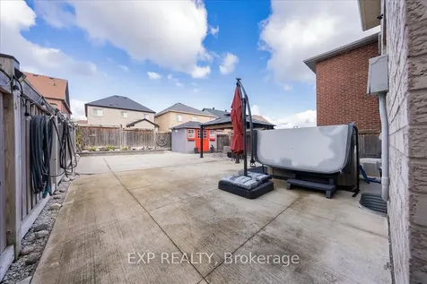 14 Weir Street Bradford West Gwillimbury ON L3Z 0K6