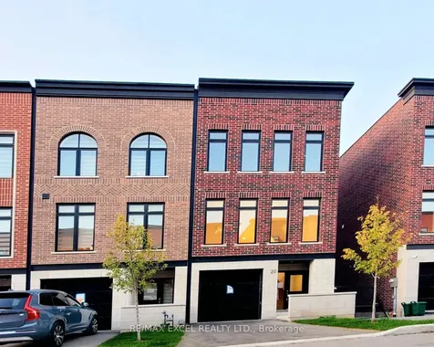 20 Chestnut Court Aurora ON L4G 4A4