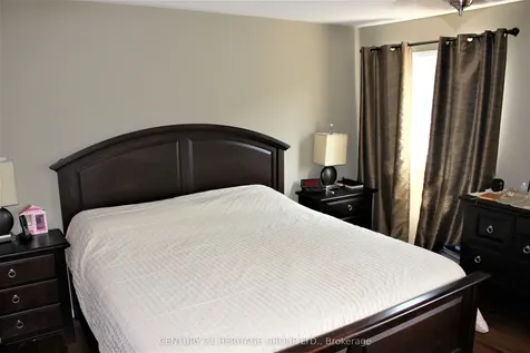 185 River Ridge Boulevard Aurora ON L4G 7T7