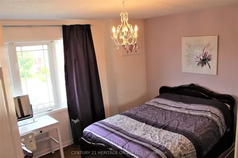 185 River Ridge Boulevard Aurora ON L4G 7T7