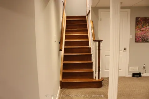 185 River Ridge Boulevard Aurora ON L4G 7T7