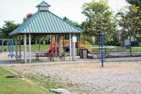 185 River Ridge Boulevard Aurora ON L4G 7T7