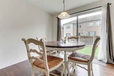 20 Clifford Dalton Drive Aurora ON L4G 0T6