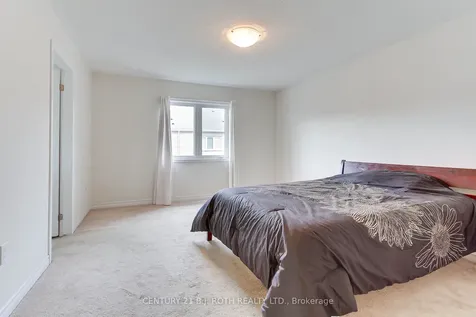 20 Clifford Dalton Drive Aurora ON L4G 0T6