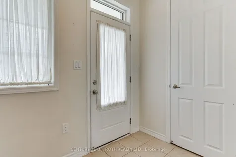 20 Clifford Dalton Drive Aurora ON L4G 0T6