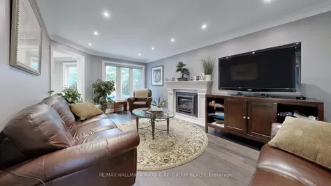 62 Corner Ridge Road Aurora ON L4G 6L3