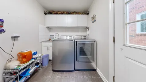 62 Corner Ridge Road Aurora ON L4G 6L3