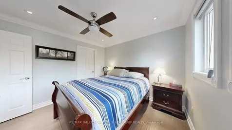 62 Corner Ridge Road Aurora ON L4G 6L3