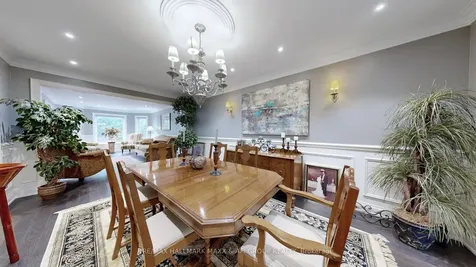 62 Corner Ridge Road Aurora ON L4G 6L3