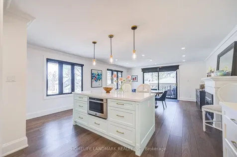 40 Harrison Avenue Aurora ON L4G 1E1