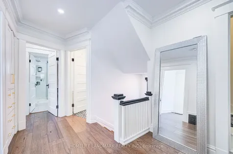 40 Harrison Avenue Aurora ON L4G 1E1