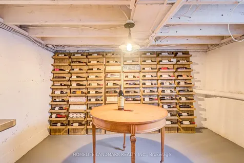 40 Harrison Avenue Aurora ON L4G 1E1