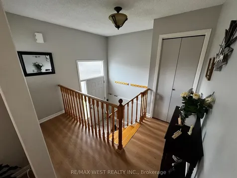 11 Turner Court Bradford West Gwillimbury ON L3Z 2W3