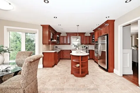 80 Cranberry Lane Aurora ON L4G 5Z1