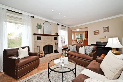 80 Cranberry Lane Aurora ON L4G 5Z1