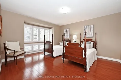 80 Cranberry Lane Aurora ON L4G 5Z1