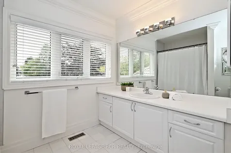 80 Cranberry Lane Aurora ON L4G 5Z1