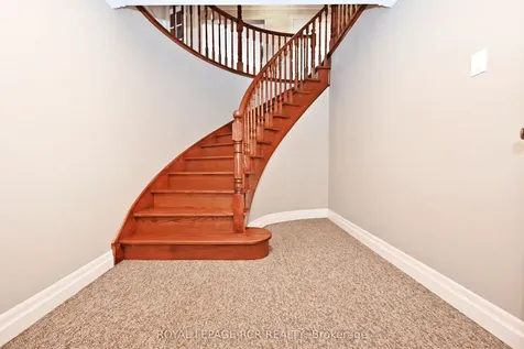 80 Cranberry Lane Aurora ON L4G 5Z1