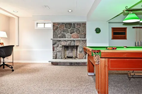 80 Cranberry Lane Aurora ON L4G 5Z1