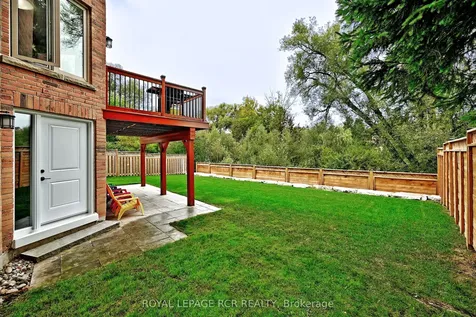 80 Cranberry Lane Aurora ON L4G 5Z1