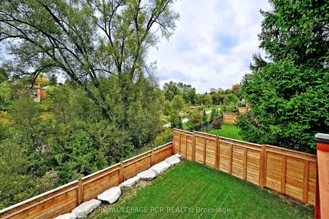 80 Cranberry Lane Aurora ON L4G 5Z1