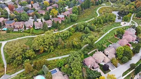 80 Cranberry Lane Aurora ON L4G 5Z1