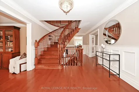 80 Cranberry Lane Aurora ON L4G 5Z1