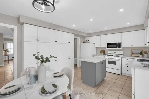 57 Closs Square Aurora ON L4G 5H6