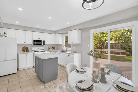 57 Closs Square Aurora ON L4G 5H6