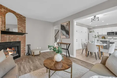 57 Closs Square Aurora ON L4G 5H6